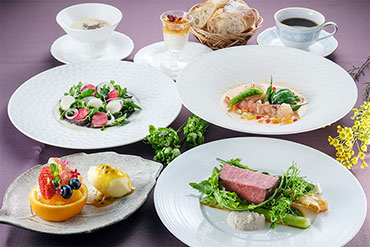 グループ会社が運営するフレンチ・鉄板焼きレストランの招待券